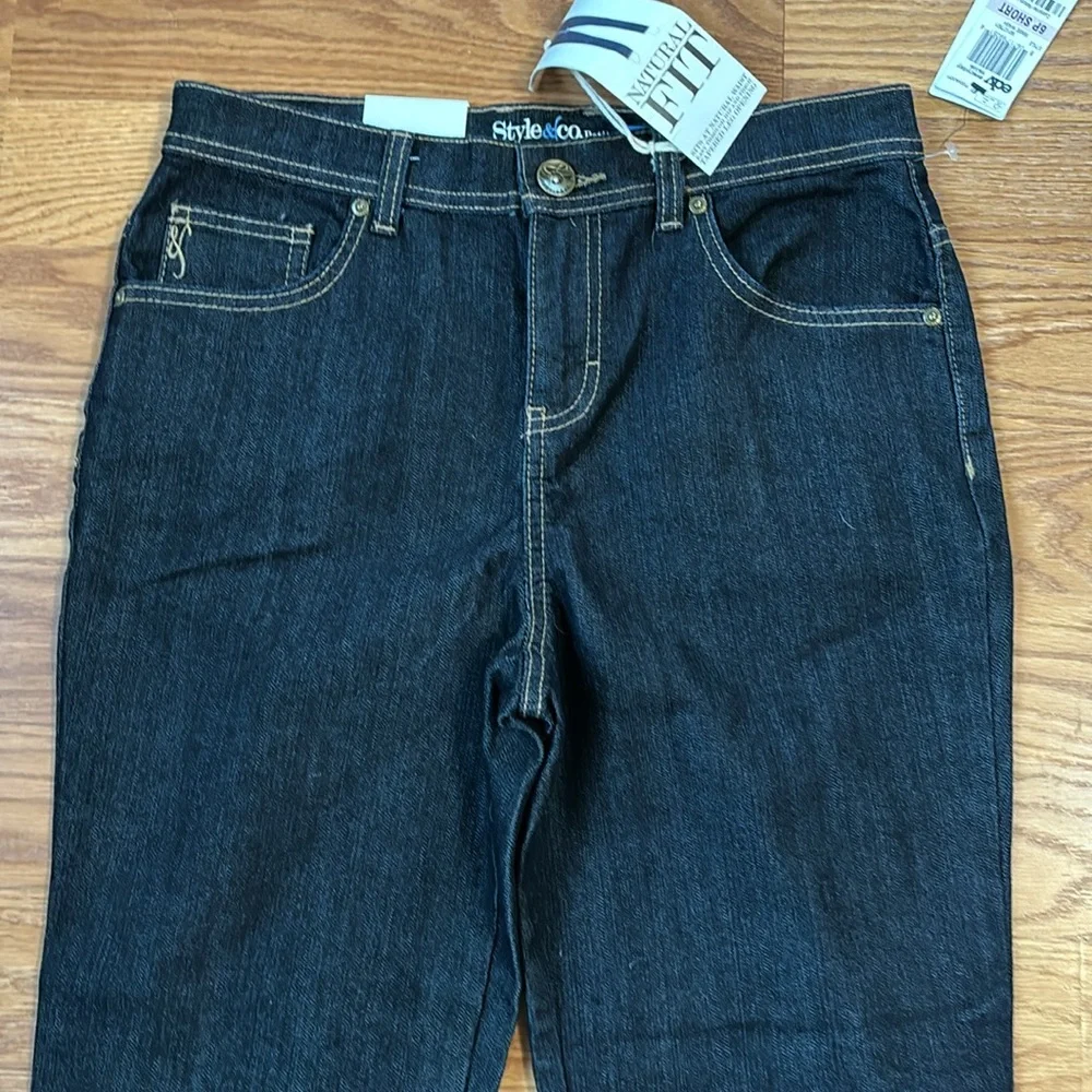 NWT Style & Co. Dark Wash Natural Fit Jeans (Sits at Natural Waist) Size 6 Short